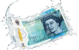 Первая пластиковая банкнота Англии